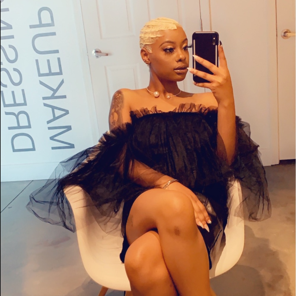 Fashion Nova Poof Cropped Shirt